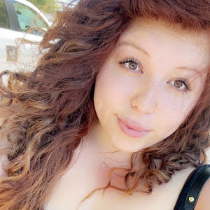 Meet your Posher, Violeta